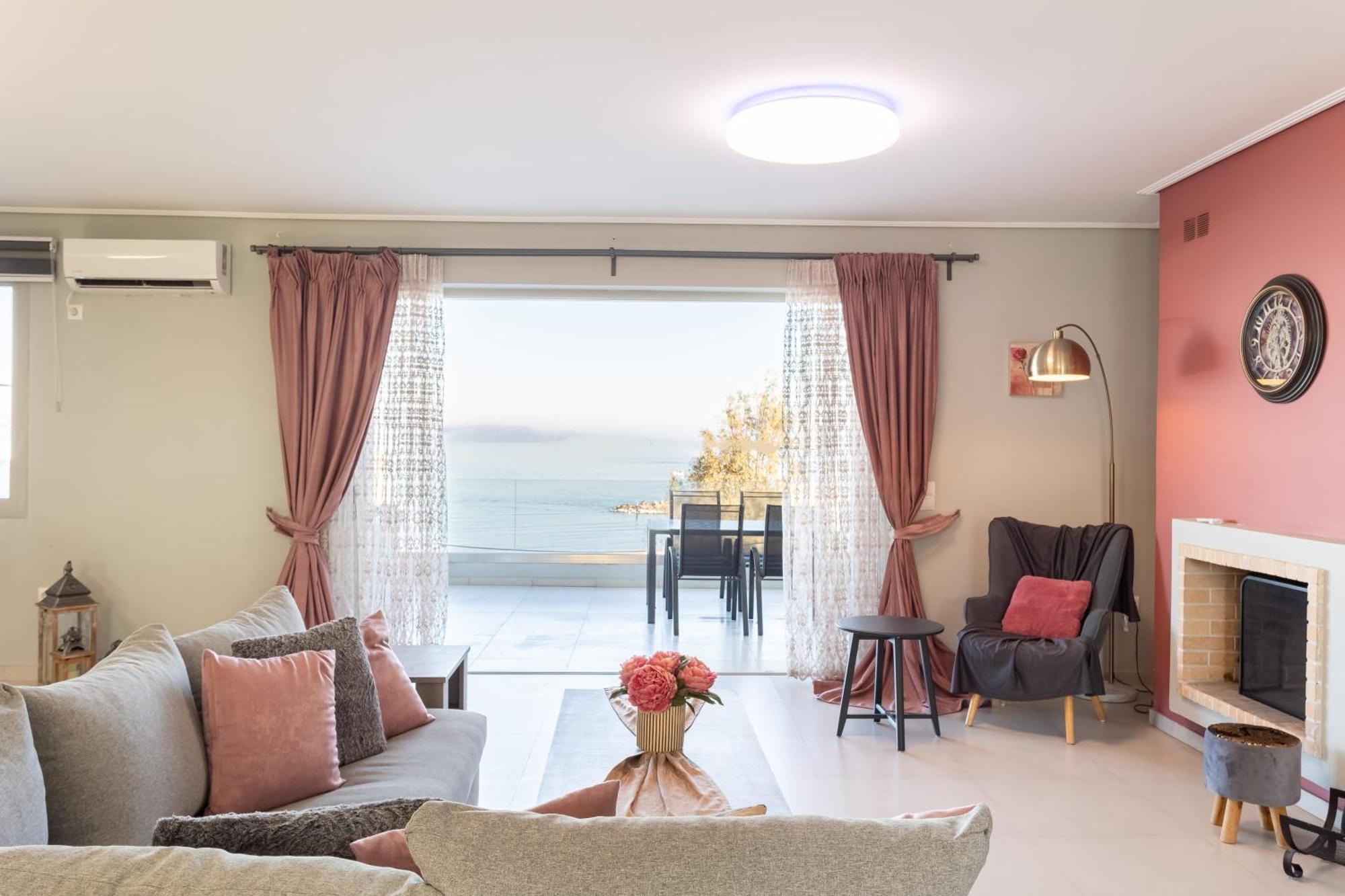 Beachfront Artemida Retreat - Peony Seabreeze Gem Eksteriør billede