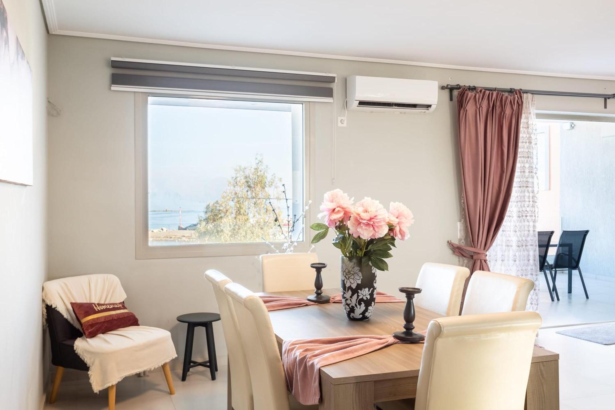Beachfront Artemida Retreat - Peony Seabreeze Gem Eksteriør billede
