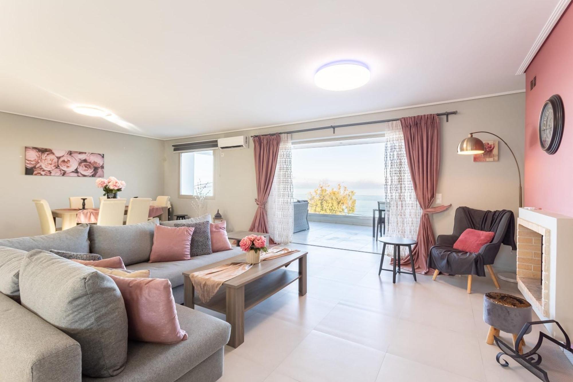 Beachfront Artemida Retreat - Peony Seabreeze Gem Eksteriør billede